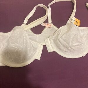 Vassarette Seamless Bra front hook underwire 40C ivory, 42C , 40D white